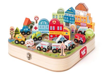 Kolejka ósemka w walizce - Miasto