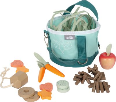 Zestaw do karmienia koni z paszą i smakołykami