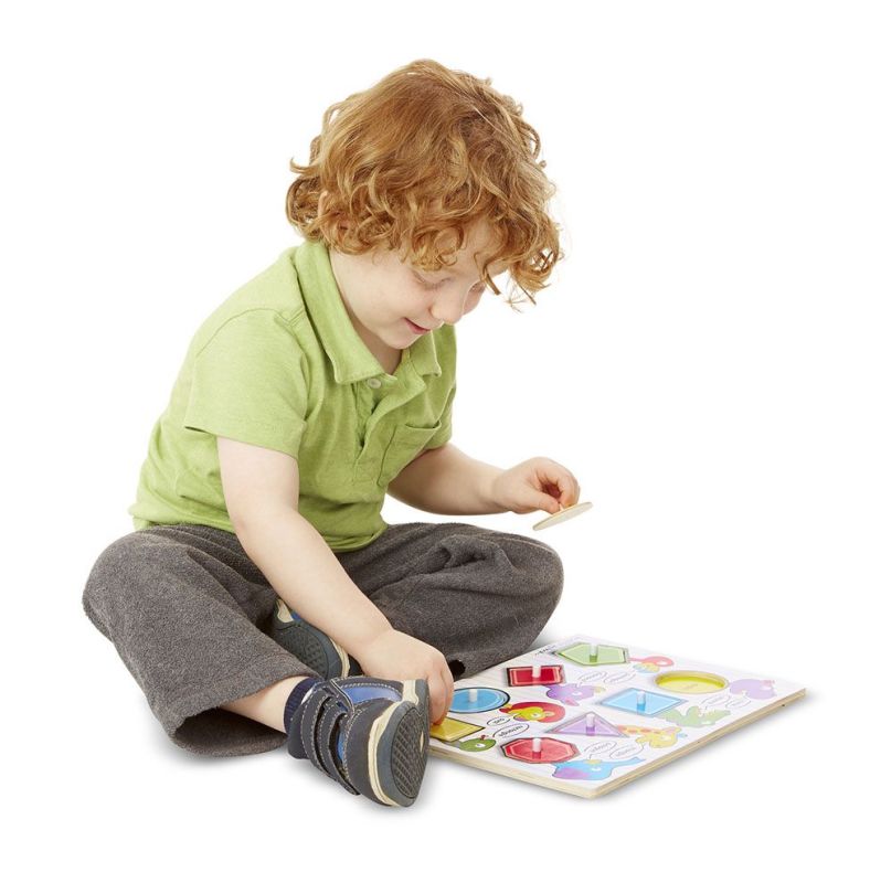 Drewniane puzzle – kształty i kolory