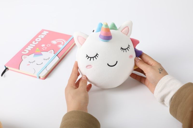 Poduszka podróżna z maską jednorożec