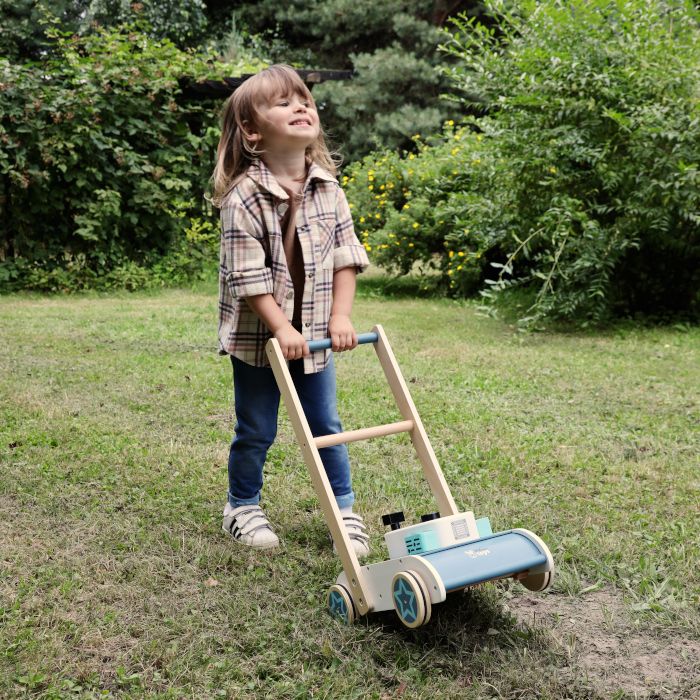 Kosiarka drewniana z dźwiękiem Adam Toys