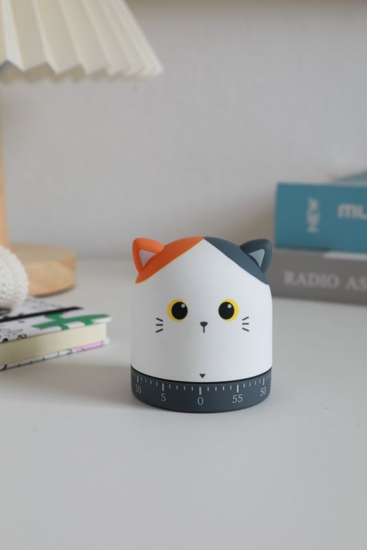 Minutnik Kuchenny - biały kotek