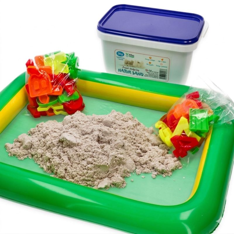Piasek kinetyczny 3 kg NaturSand z foremkami i piaskownicą
