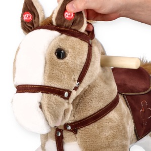 Konik Mustang na kółkach