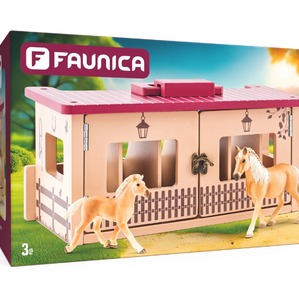 Faunica Drewniana stajnia na 6 stanowisk