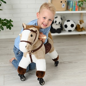 Konik Mustang na kółkach